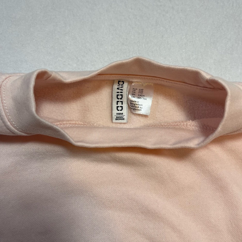 H&M Divided Cropped Sweatshirt Blush Pink Fleece Crewneck XXS Petite women’s - Picture 2 of 7